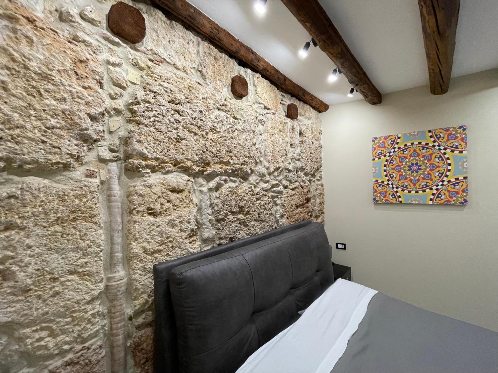Tommy'S Rooms Palermo Exterior photo